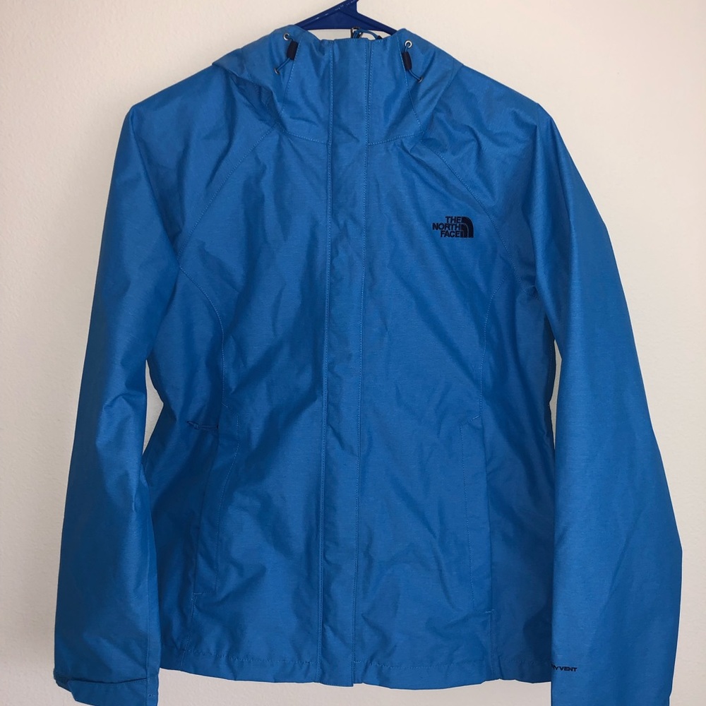 NWOT The North Face Blue Rain Jacket Size M